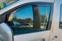 Volkswagen Caddy 2010-2015 Windabweiser zum Einstecken (2 Stk, HIC) Foto 11