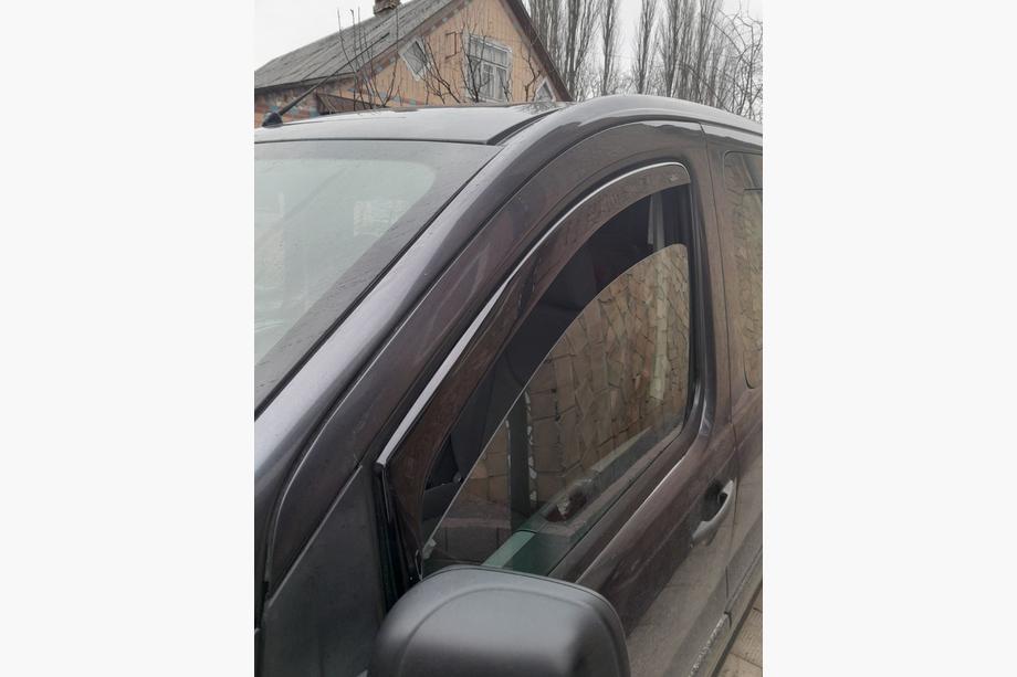 Citroen Jumpy 2007–2017 Windabweiser zum Einstecken (2 Stk, HIC) Image