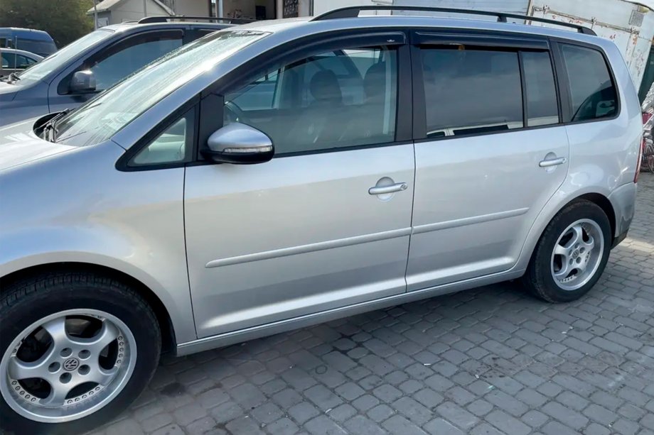 Volkswagen Touran 2003-2010 Windabweiser (4 Stk, HIC) Foto 6
