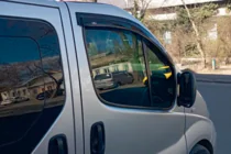 Nissan Primastar 2002-2014 Windabweiser (2 Stk, HIC) Foto 1