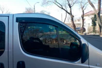 Nissan Primastar 2002-2014 Windabweiser (2 Stk, HIC) Foto 2