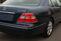 Lexus LS 2001-2006 Chrom Blenden für Rückleuchten (2 Stk., Kunststoff) Foto 1