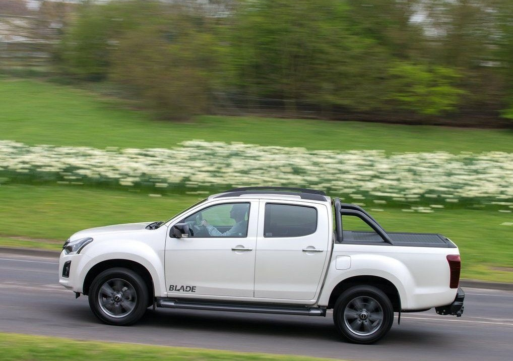 Durchsuchen Sie die aktualisierte Pick-up Isuzu D-Max