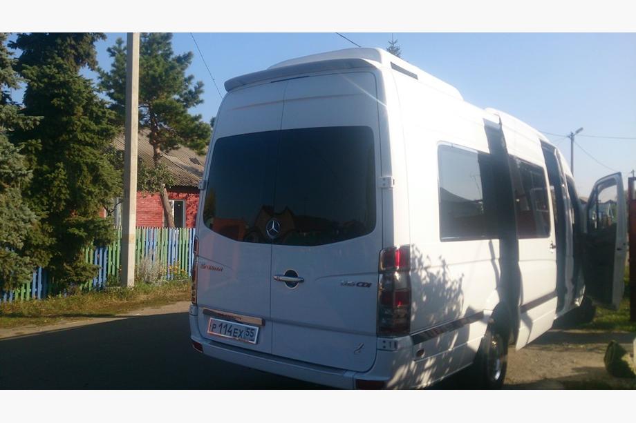 Volkswagen Crafter 2006-2016 Heckspoiler Anatomik (schmales Modell, grundiert zum Lackieren) Foto 10