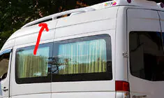 Mercedes Sprinter W906 2006–2018 Dachreling (grundiert zum Lackieren) Foto 1