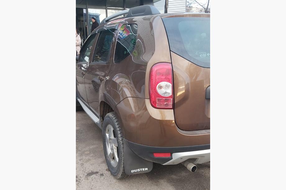 Renault Duster 2008–2017 Premium Heckschmutzfänger (2 Stk) Foto 4