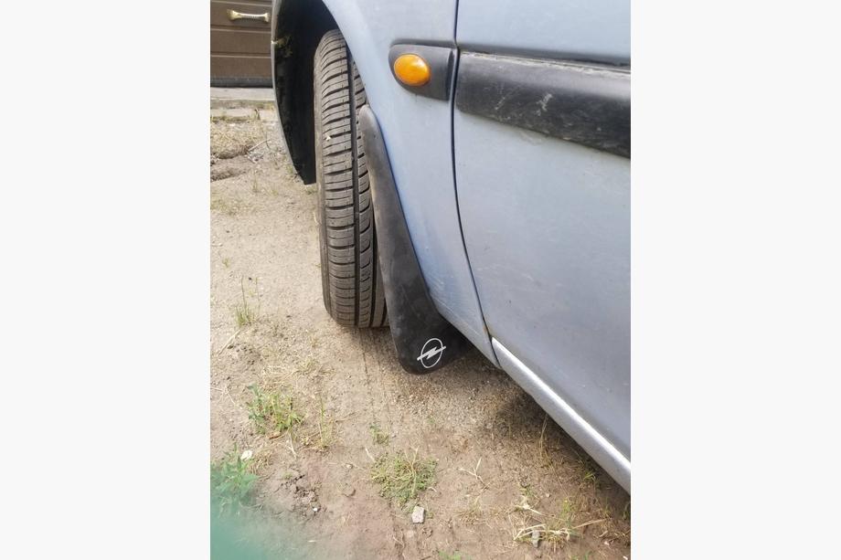 Opel Vectra B 1995-2002 Premium Vordere Spritzlappen (1995-1999, 2 Stk) Foto 1