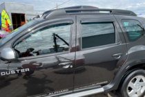 Dacia Duster 2008-2018 Windabweiser (4 Stk, HIC) Foto 1