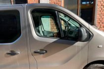 Opel Vivaro 2015-2019 Windabweiser zum Einstecken (2 Stk, HIC) Foto 3