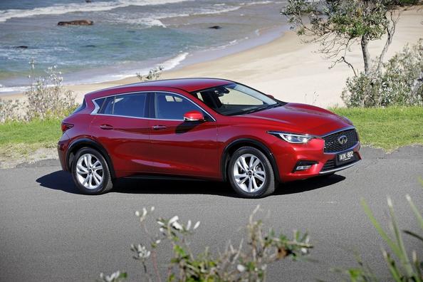 Premium-Fließheck Infiniti Q30