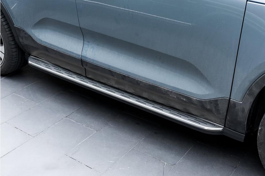 Volvo XC40 2018- Seitenschweller Original (2 Stk) Image