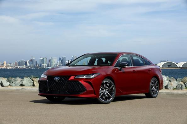 Die fünfte Generation der Flaggschiff-Limousine der Toyota Avalon