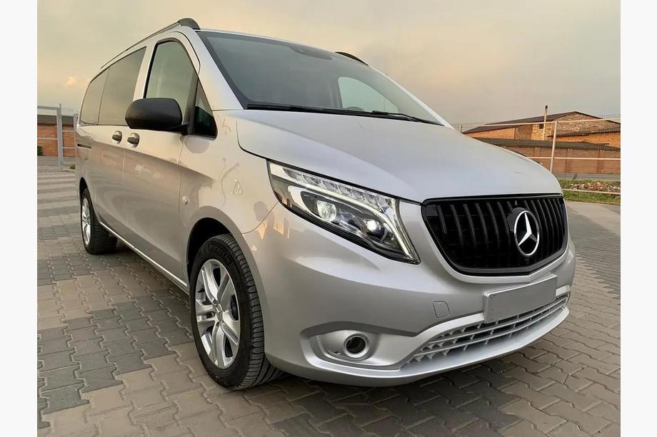 Mercedes Vito/V-class W447 2014- Frontgrill GT Panamericana Schwarz (2014-2023 für Vito W447) Foto 5