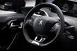 Aktualisierte Modifikation des kompakten Crossover Peugeot 2008 Foto 6