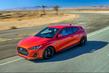 Die zweite Generation Fließheck Hyundai Veloster Foto 1