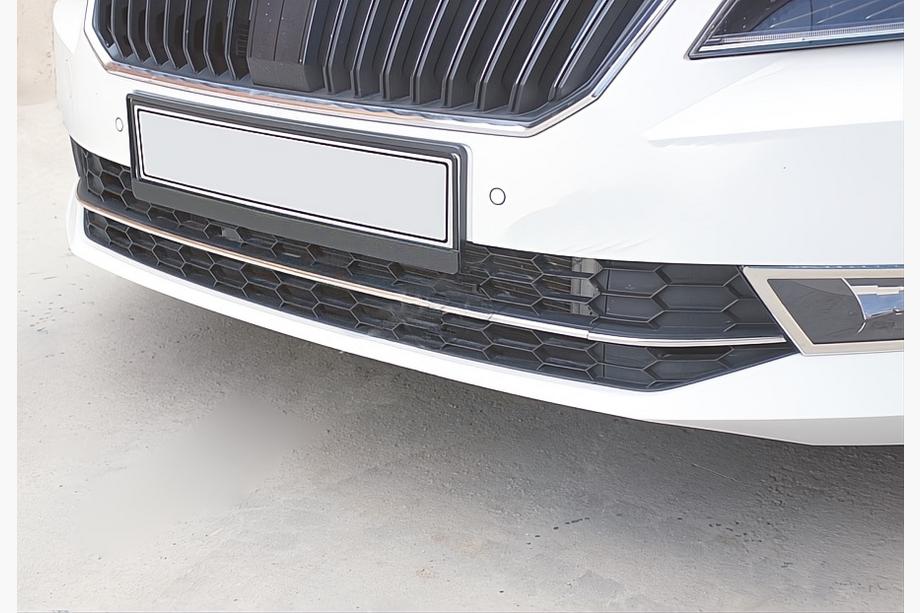 Skoda Superb 2015-2024 Frontstoßstangen Abdeckungen OmsaLine (3 Stk., Edelstahl) Image