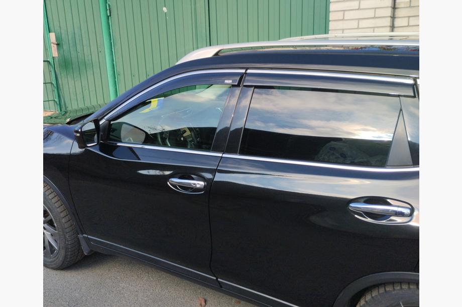 Nissan X-trail T32/Rogue 2014-2021 Windabweiser mit Chromleiste (4 Stk., Niken) Image