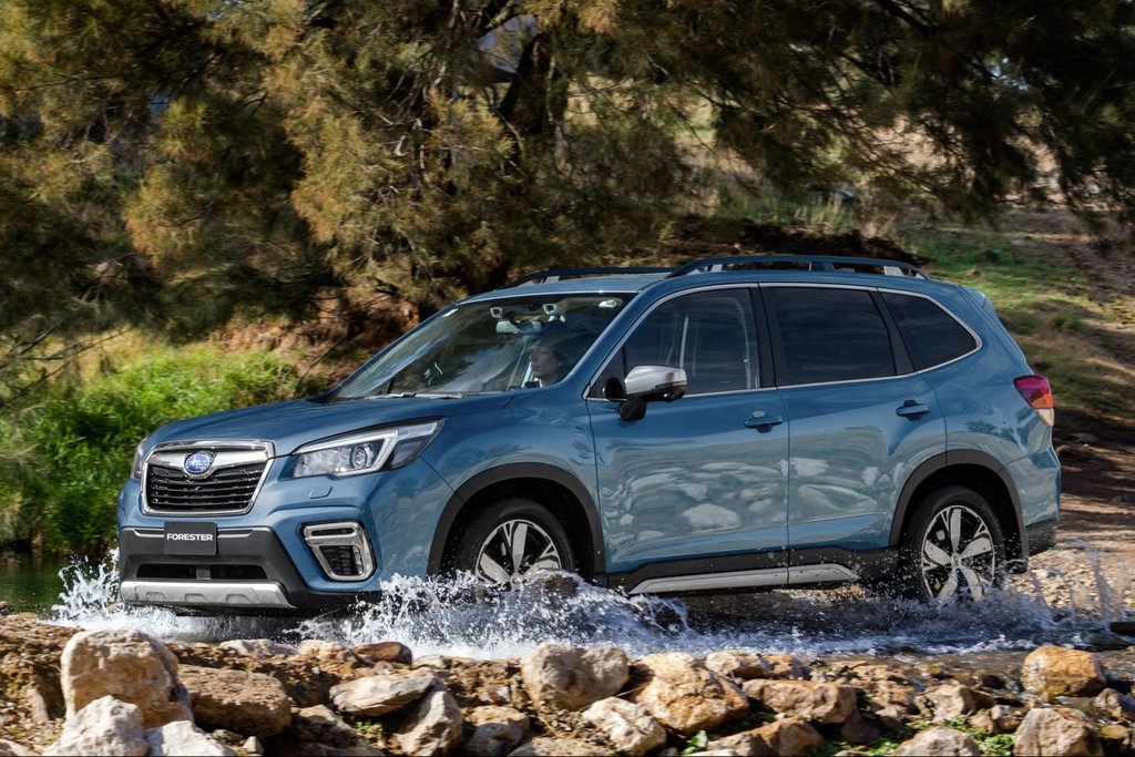 Überblick über die neue Generation der Crossover Subaru Forester