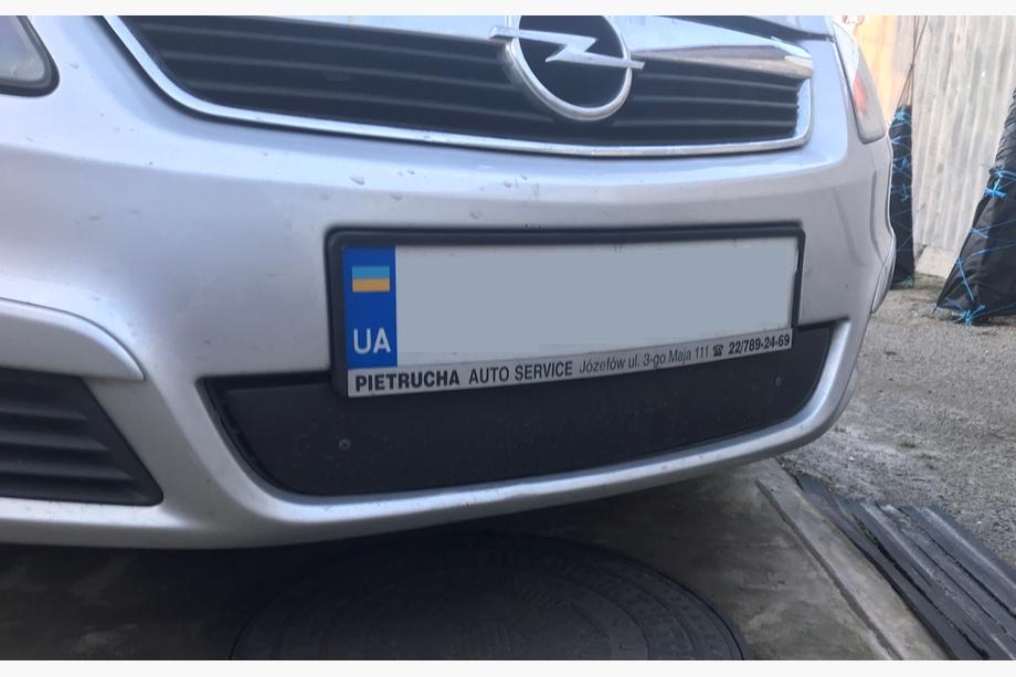 Opel Zafira B 2005–2011 Winterabdeckung für Kühlergrill (2005-2008) Image