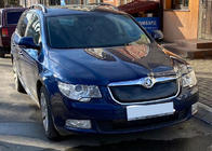 Skoda Superb 2009-2015 Winterabdeckung für Kühlergrill (Oben, 2008-2013) Glänzend Foto 4