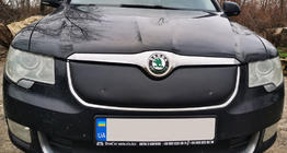 Skoda Superb 2009-2015 Winterabdeckung für Kühlergrill (Oben, 2008-2013) Glänzend Foto 1