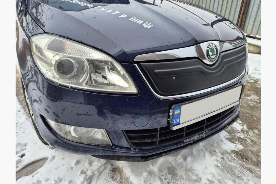 Skoda Roomster 2006-2015 Winterabdeckung für Kühlergrill (2010+, oben) Image