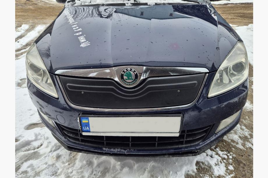 Skoda Roomster 2006-2015 Winterabdeckung für Kühlergrill (2010+, oben) Matt Foto 3