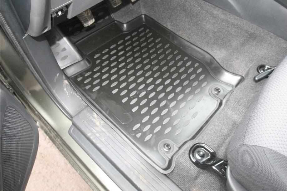 Mitsubishi L200 2015-2024 3D Gummimatten für Innenraum (4 Stk, Novline) Budgetausstattung Foto 3