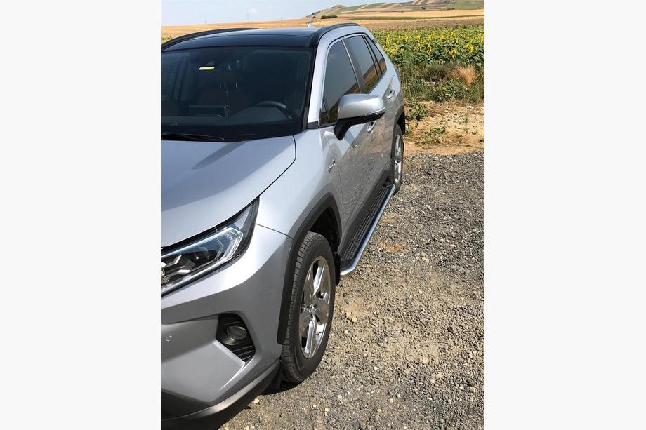 Toyota Rav 4 2019–2025 Seitenschweller Maydos V2 (2 Stk., Aluminium mit Edelstahl) Foto 4