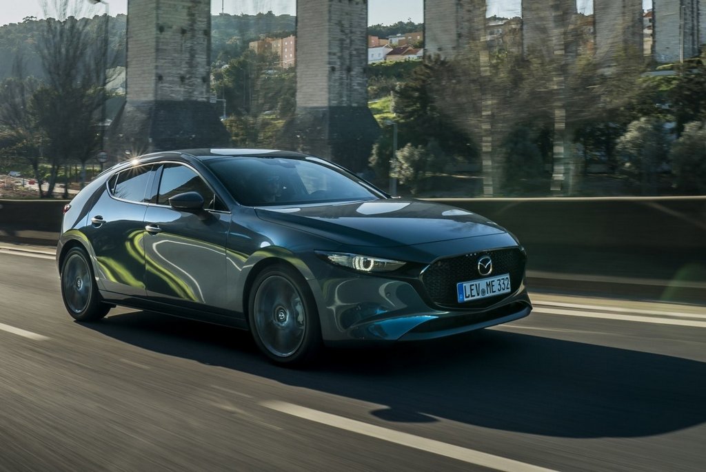 Kompakte Fließheck Mazda 3 der vierten Generation