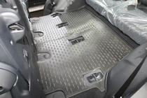 Toyota Land Cruiser 200 2007-2021 Gummimatten für den Innenraum (Novline, 2012-2015) Foto 4