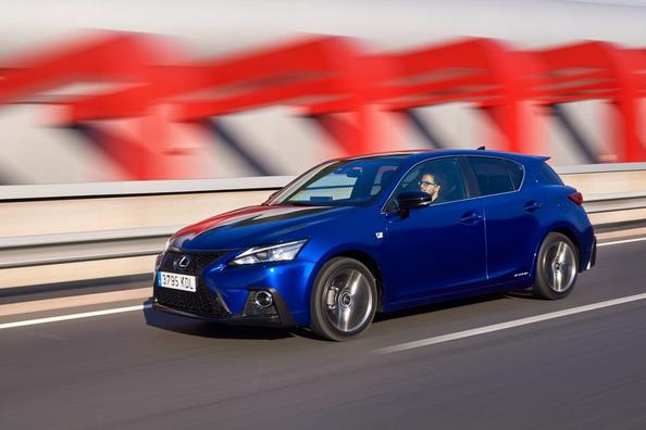 Hybrid-kompakte Fließheck Lexus CT 200h