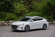 Kompakte Limousine Hyundai Elantra in aktualisierter Form Foto 3