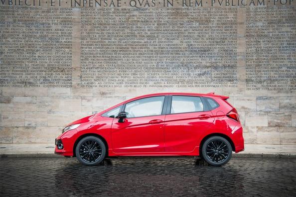 Überarbeitete Version des kompakten Fließheck Honda Jazz der Dritten Inkarnation Foto 3