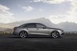 Überblick über die Mittel-große Limousine Audi A4 Foto 4