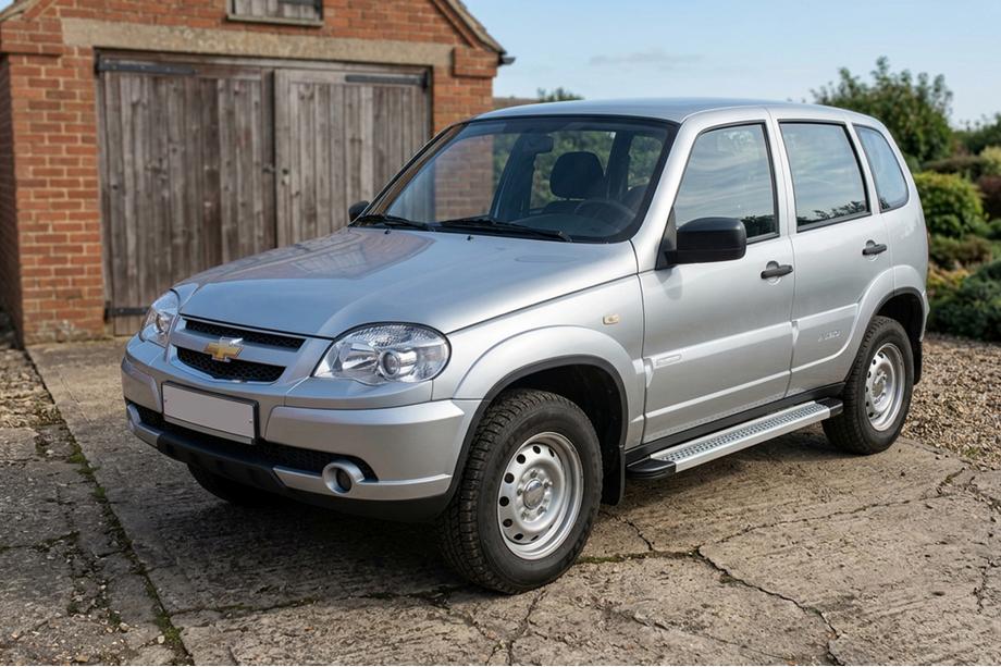 Chevrolet Niva 1998-2020 Seitenschweller Maya V2 (2 Stk., Aluminium) Image