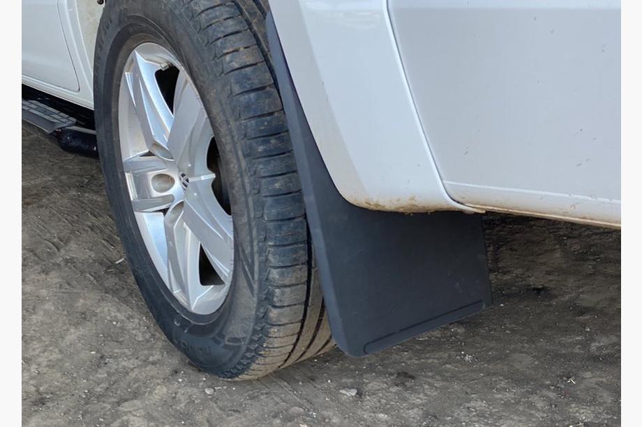 Volkswagen Amarok 2010-2022 Hintere Schmutzfaenger (2 Stk.) Image