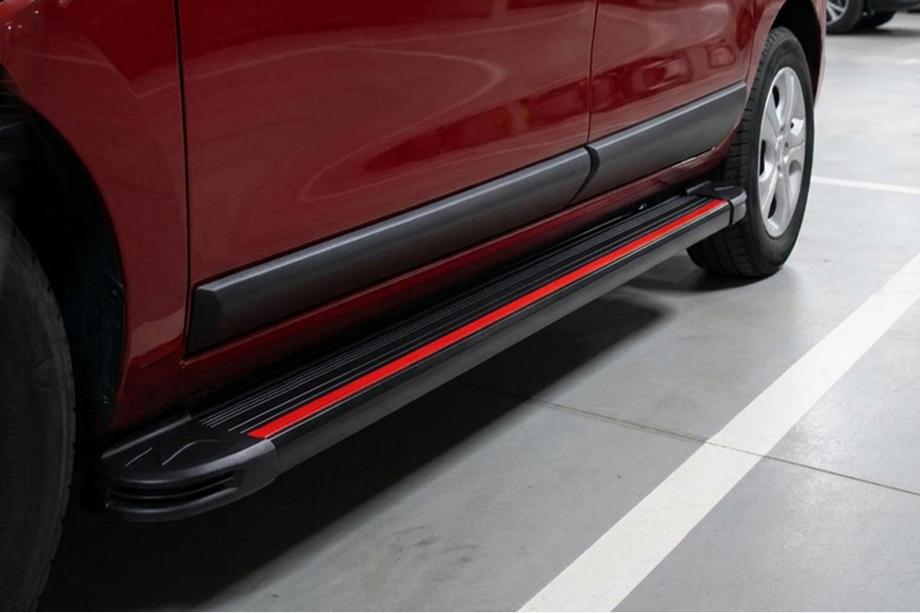 Dacia Dokker 2013-2022 Seitenschweller Maya Red (2 Stk., Aluminium) Image