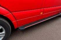 Mercedes Sprinter W906 2006–2018 Seitenschweller Maya Red (2 Stk., Aluminium) Foto 4