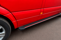 Volkswagen Crafter 2006-2016 Seitenschweller Maya Red (2 Stk., Aluminium) Mittlerer Radstand Foto 2