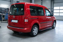 Volkswagen Caddy 2004-2010 Seitenschweller Maya Red (2 Stk., Aluminium) Maxi Basis Foto 1