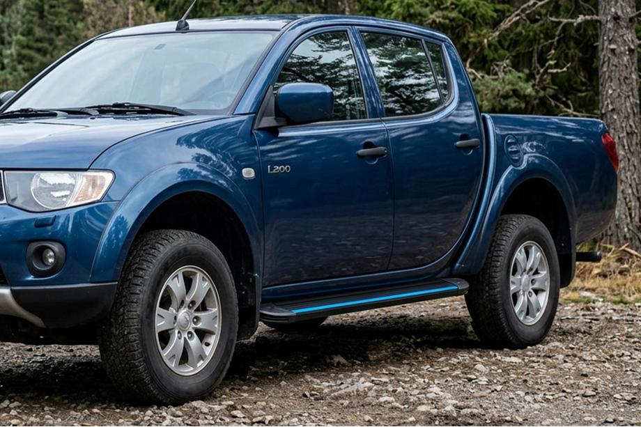Fiat Fullback 2016- Seitenschweller Maya Blue (2 Stk., Aluminium) Image