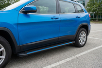 Jeep Cherokee KL 2013- Seitenschweller Maya Blue (2 Stk., Aluminium) Foto 1