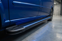 Mercedes Vito/V-class W447 2014- Seitenschweller Maya Blue-Black (2 Stk., Aluminium) Kurz und Mittel Foto 1