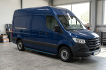 Mercedes Sprinter W907/W910 2018- Seitenschweller Maya Blue (2 Stk., Aluminium) Lang/ExtraLang Foto 1