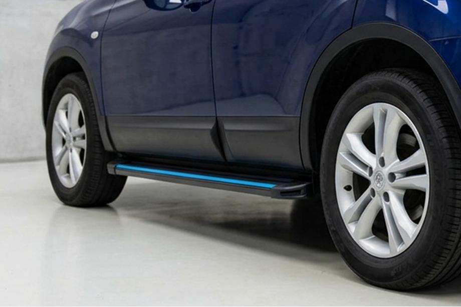 Nissan Qashqai 2010-2014 Seitenschweller Maya Blue (2 Stk., Aluminium) Kurzer Radstand Image