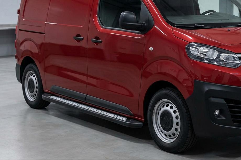 Citroen Jumpy/Dispatch 2017- Seitenschweller Vision New Black (2 Stk., Aluminium) Image