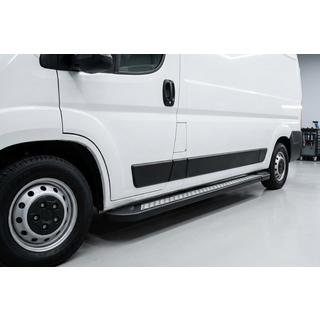 Seitenschweller New Vision Black (2 Stk., Aluminium) Citroen Jumper 2007-2025 Foto 1