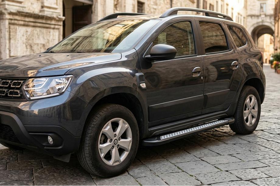 Dacia Duster 2018-2024 Seitenschweller New Vision Black (2 Stk., Aluminium) Image