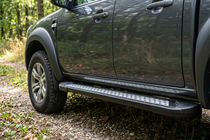 Ford Ranger 2007-2011 Seitenschweller New Vision Black (2 Stk., Aluminium) Foto 1